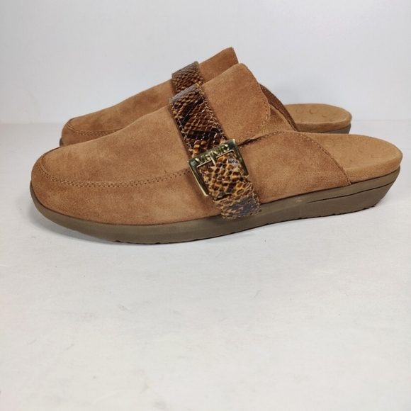 Vionic Women’s Darla Suede Brown Mules  Comfort Slip On Casual Shoe Size 8.5 - Picture 1 of 10